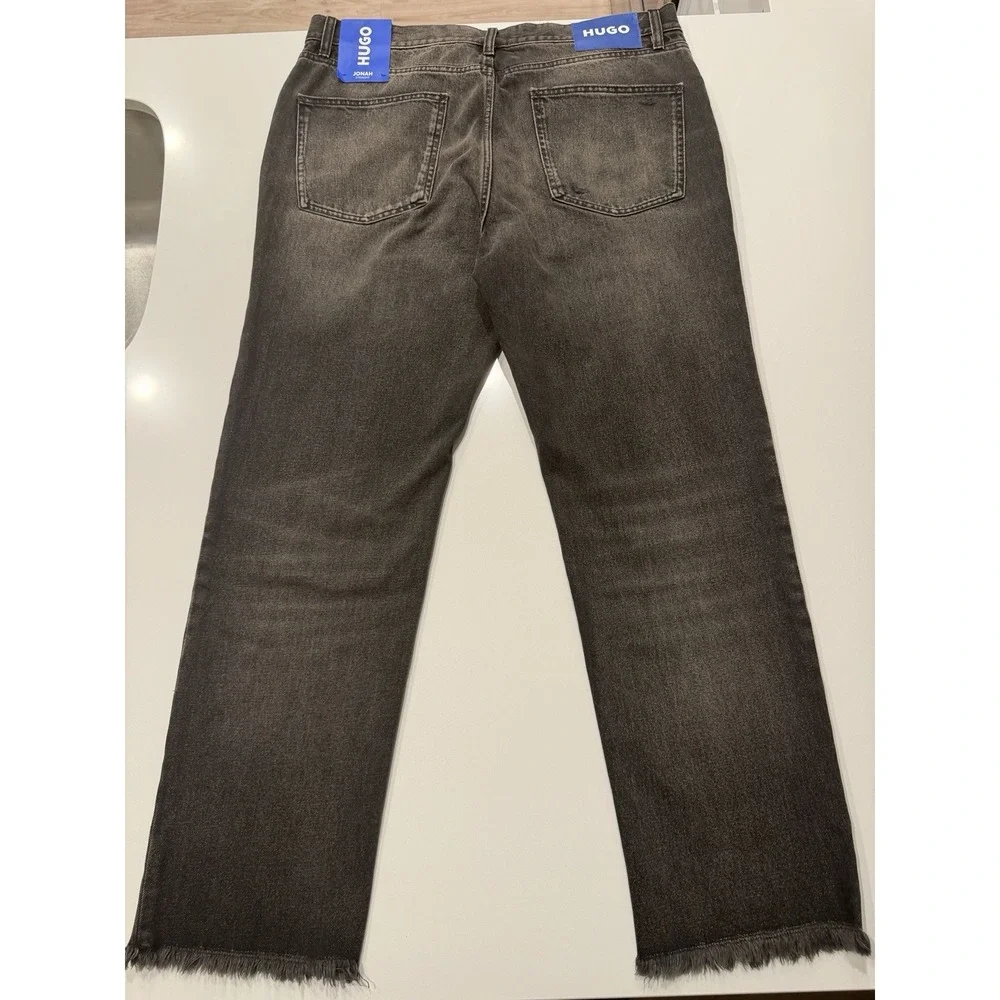 Hugo Boss Jonah Straight Fit Jeans Dark Grey Distressed Denim 50541593 36x32 NWT
